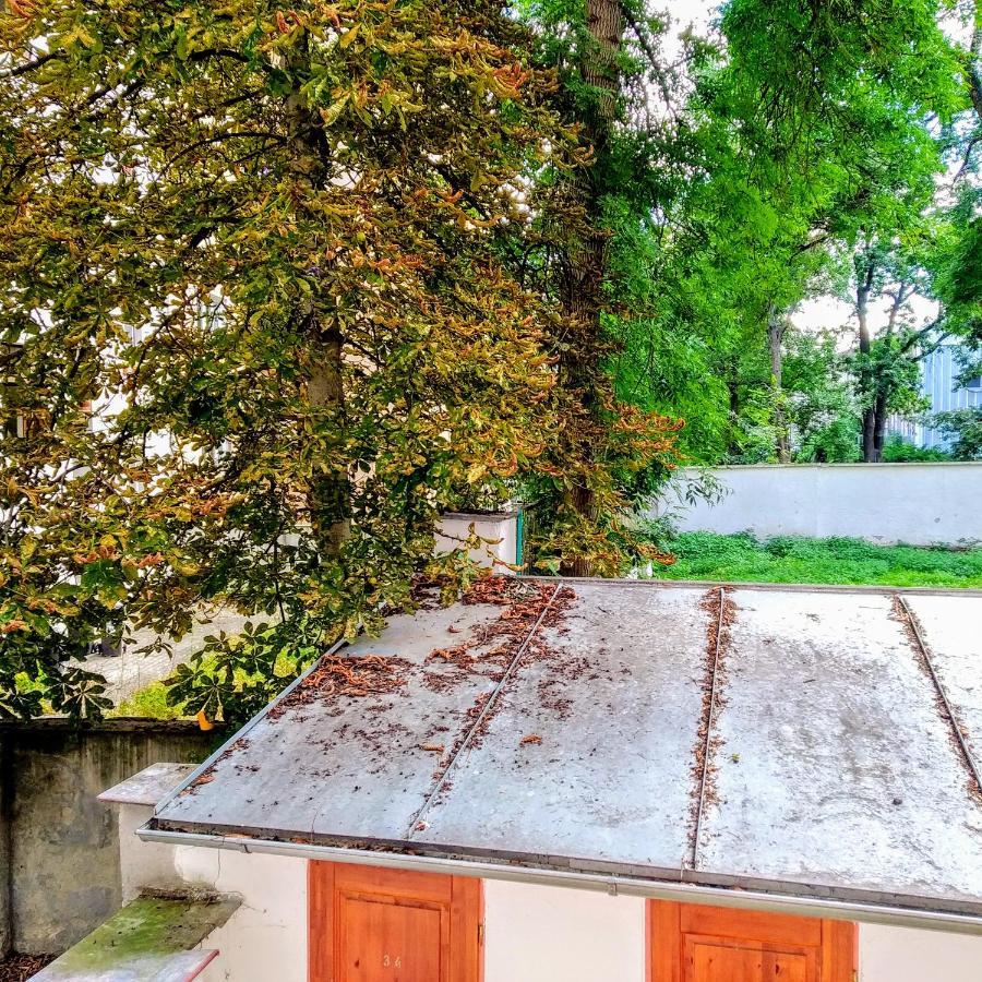 Apartment Sense Of Zizkov Prague Exterior photo